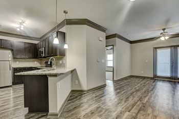 9' Ceilings